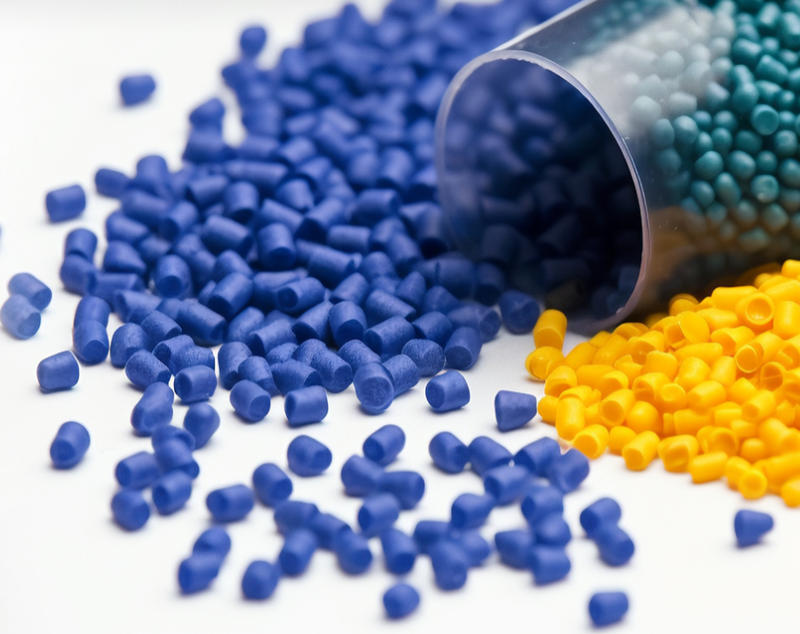 Met welke factoren moet rekening worden gehouden bij het selecteren van vulstoffen voor TPE-materialen?