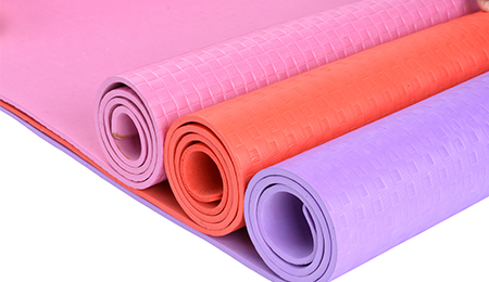 Waarom winnen TPE-yogamatten aan populariteit? Een overzicht van hun voordelen | Toonaangevende TPE-fabrikant